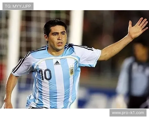 在体系驱动下里克尔梅与哈维传球结构分化趋势