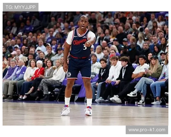 克里斯·保罗利用挡拆组织提升快船关键时刻进攻效率