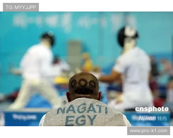 李诗沣训练完直接打车去米其林三星，这日子谁顶得住啊