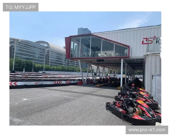 徐灿训练室外头那车声，普通人98%没见过的生活节奏啊