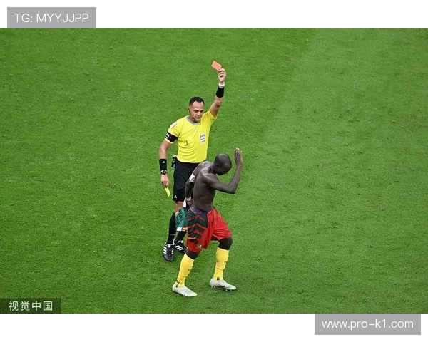 脱衣庆祝被黄牌处罚，足球规则如何界定情绪表达边界？