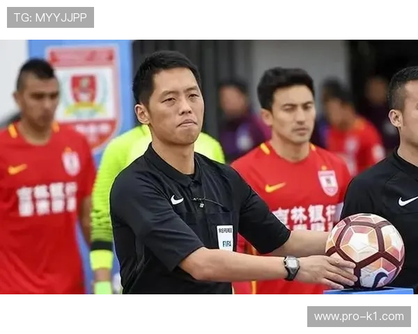 中断规则：裁判中断比赛的条件与重开方式