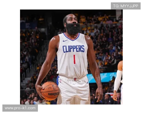 米德尔顿挡拆创高效得分，拉开与哈登关键时刻表现差距