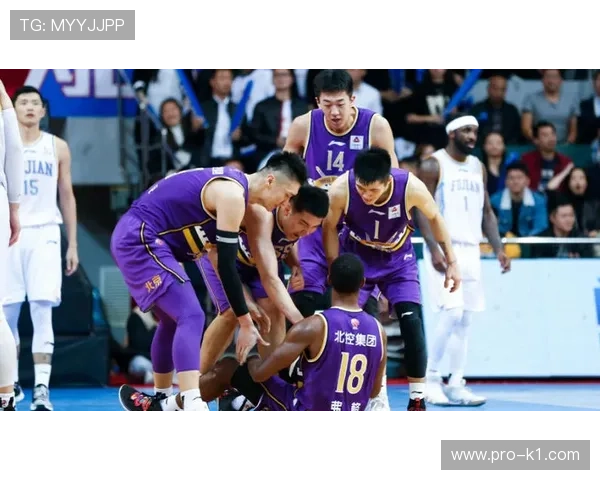 洛杉矶银河锋线组合渐入佳境助力球队冲击季后赛